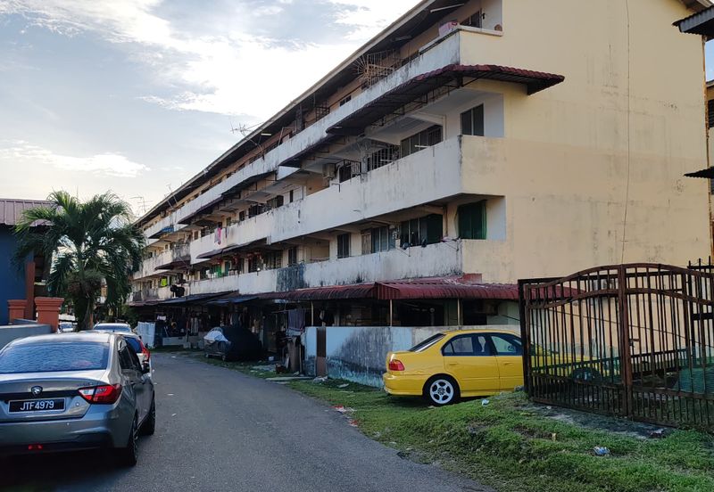 Flat Taman Ungku Tun Aminah