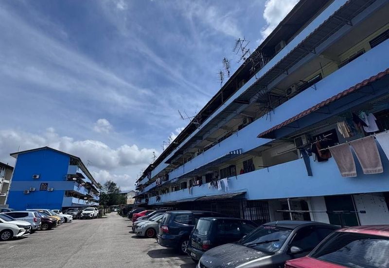 Flat Taman Ungku Tun Aminah