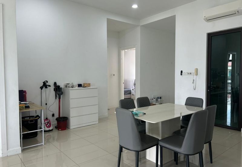 Isle of Kamares, Setia Eco Glades