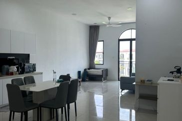 Isle of Kamares, Setia Eco Glades