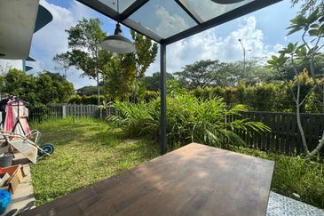 Lepironia Gardens, Setia Eco Glades