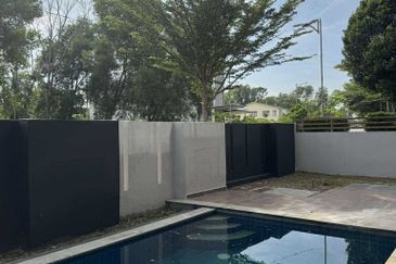 Perdana Lakeview East