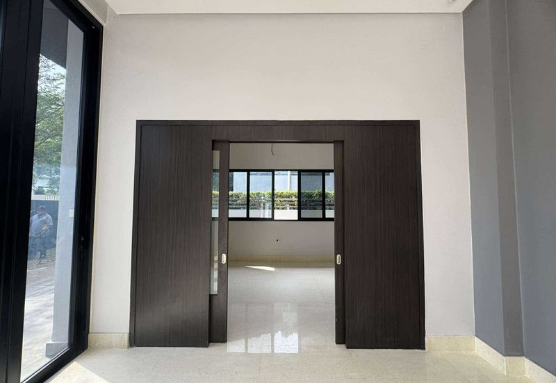 Perdana Lakeview East