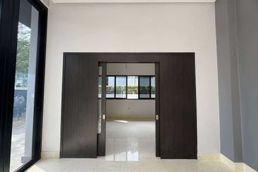 Perdana Lakeview East