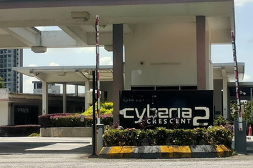 Cyberia Crescent 2