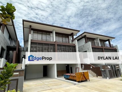 Mulia Residence Cyberjaya 3storey Terrace House For Sale Nicely Renovated and Well Kept Condition, Selangor, Cyberjaya