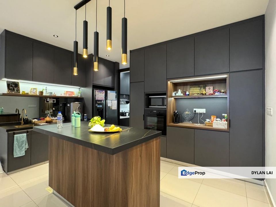 Sejati Lakeside Superlink Well Renovated and Furnished For Sale Cyberjaya House, Selangor, Cyberjaya