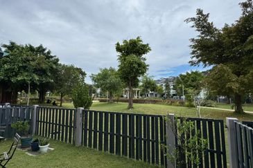 Jewels of Grasmere, Setia Marina