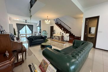 Jewels of Grasmere, Setia Marina