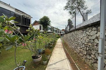 Beethoven, Symphony Hills