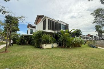 Beethoven, Symphony Hills