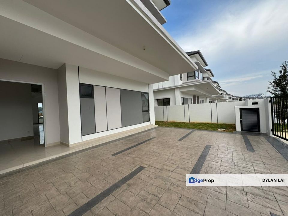 Sejati Lakeside 2 Semi-Detached with Lakeview, Brand New unit at Cyberjaya, Selangor, Cyberjaya