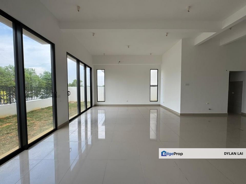 Sejati Lakeside 2 Semi-Detached with Lakeview, Brand New unit at Cyberjaya, Selangor, Cyberjaya