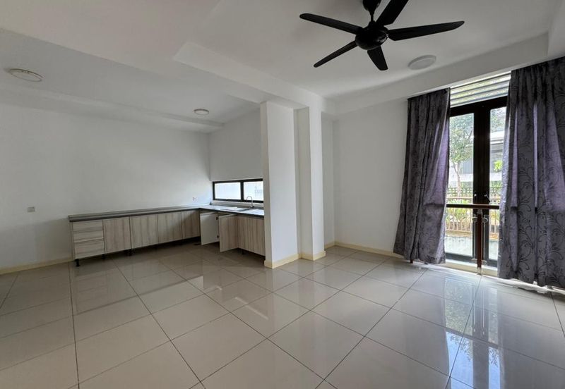 Mozart, Symphony Hills