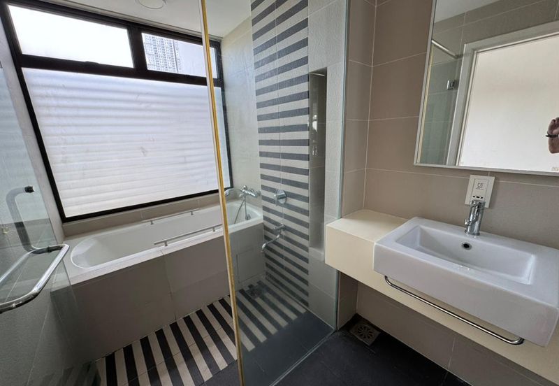 Mozart, Symphony Hills