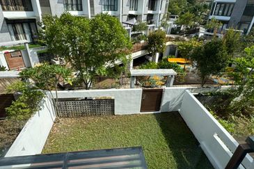 Mozart, Symphony Hills