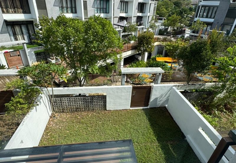 Mozart, Symphony Hills