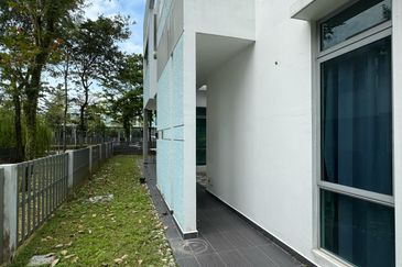 Liu Li Gardens Corner Lot for Sale at Setia Eco Glades Cyberjaya Well Maintained unit