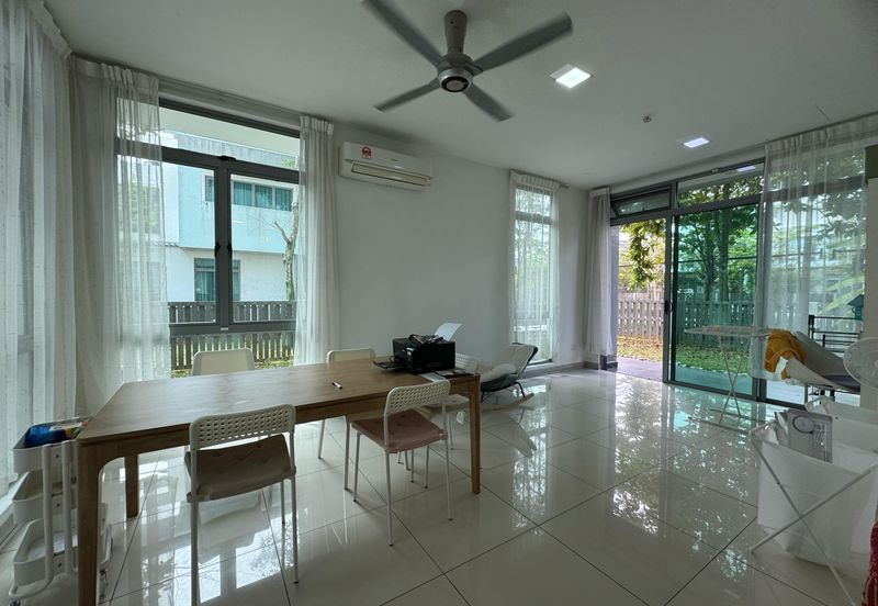 Liu Li Gardens Corner Lot for Sale at Setia Eco Glades Cyberjaya Well Maintained unit