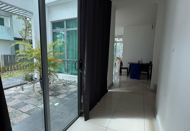 Liu Li Gardens Corner Lot for Sale at Setia Eco Glades Cyberjaya Well Maintained unit