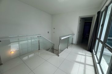 Liu Li Gardens Corner Lot for Sale at Setia Eco Glades Cyberjaya Well Maintained unit