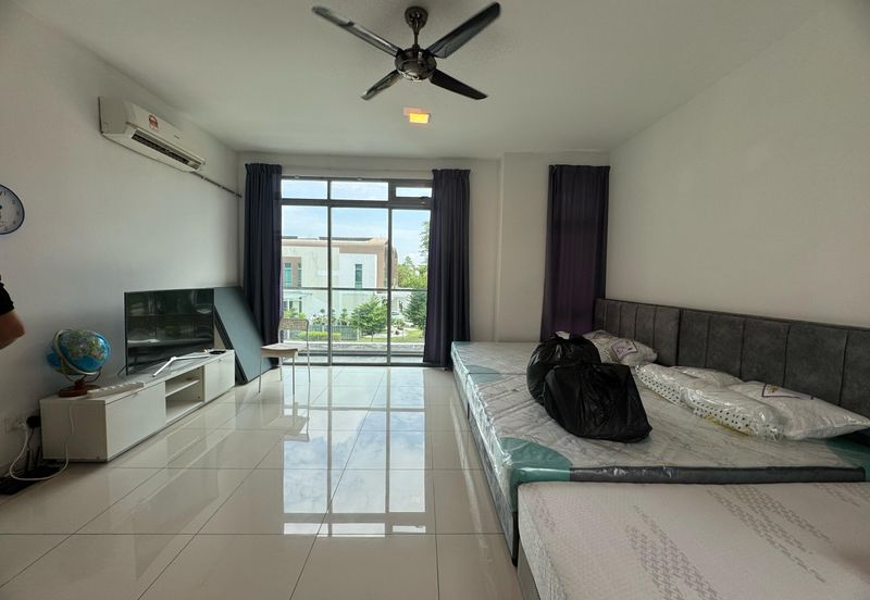 Liu Li Gardens Corner Lot for Sale at Setia Eco Glades Cyberjaya Well Maintained unit