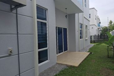 MYDiva, Perdana Lakeview East