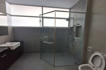 MYDiva, Perdana Lakeview East