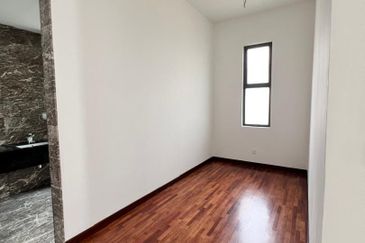 Lepironia Gardens, Setia Eco Glades