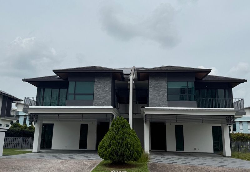 Lepironia Gardens, Setia Eco Glades