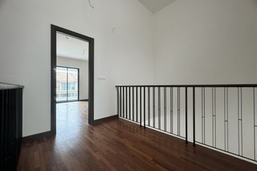 Isle of Botanica, Setia Eco Glades