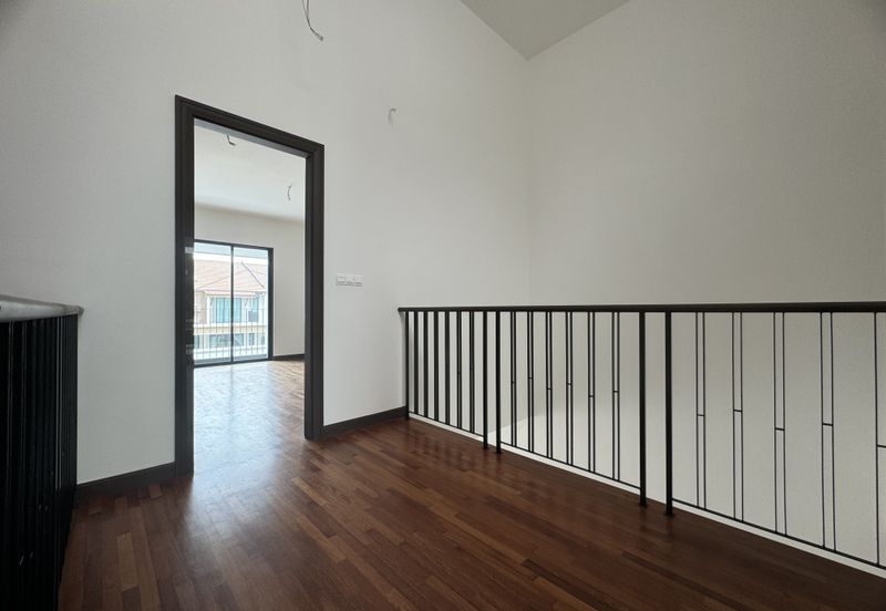 Isle of Botanica, Setia Eco Glades