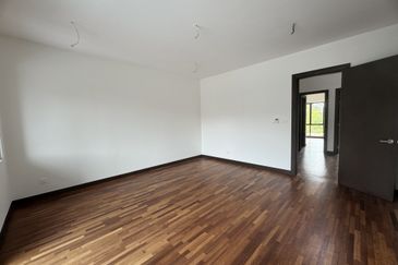 Isle of Botanica, Setia Eco Glades