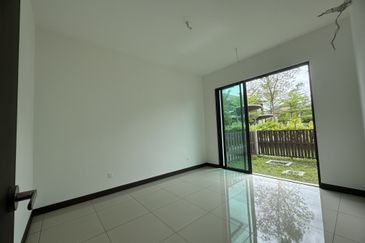 Isle of Botanica, Setia Eco Glades