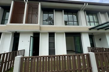 Isle of Botanica, Setia Eco Glades