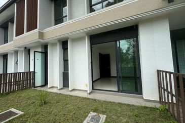 Isle of Botanica, Setia Eco Glades