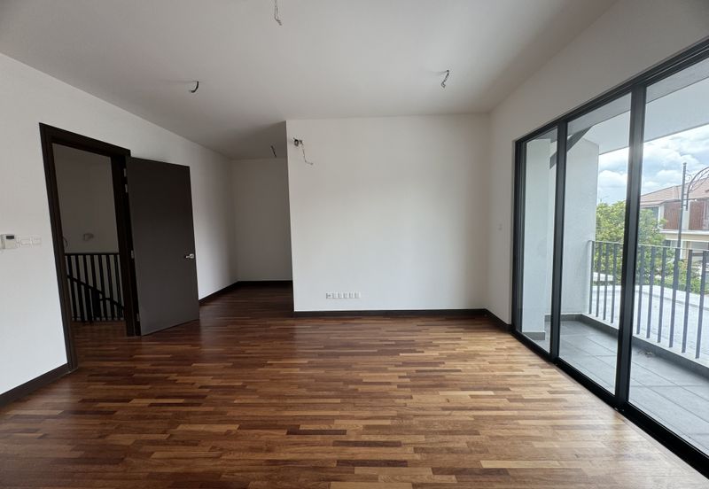 Isle of Botanica, Setia Eco Glades