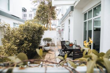 Clover Garden Residences