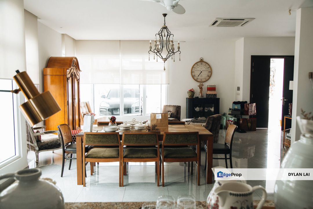 Clover Garden Residence Semi-Detached 3storey House at Cyberjaya for sale with nice renovation, Selangor, Cyberjaya