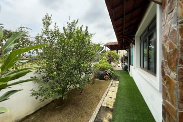 Perdana Lakeview East