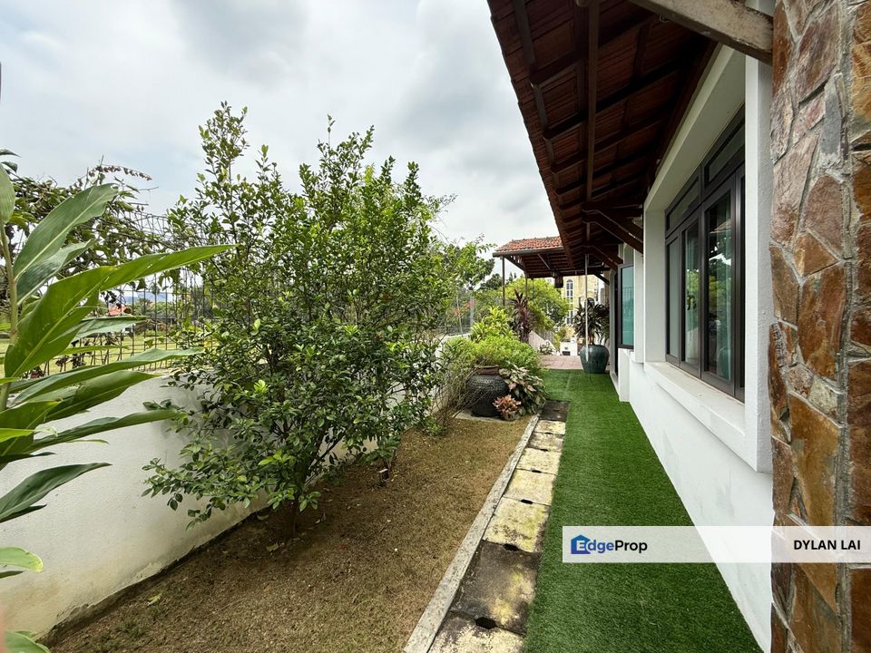 Perdana Lakeview East Bungalow Lot at Cyberjaya for sale with Private Swimming Pool, Selangor, Cyberjaya