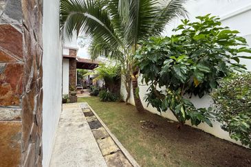 Perdana Lakeview East