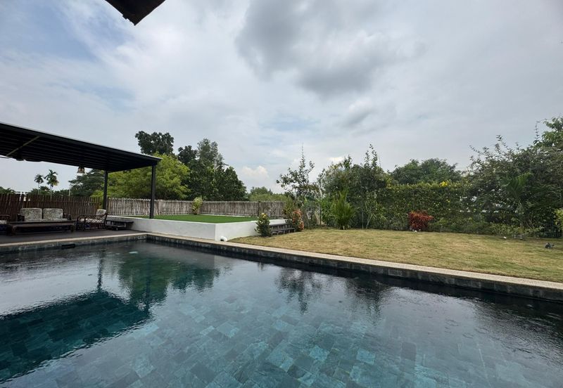 Perdana Lakeview East