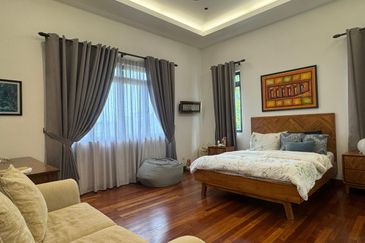 Perdana Lakeview East