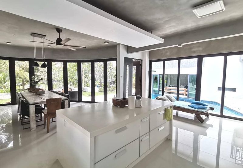 Perdana Lakeview East