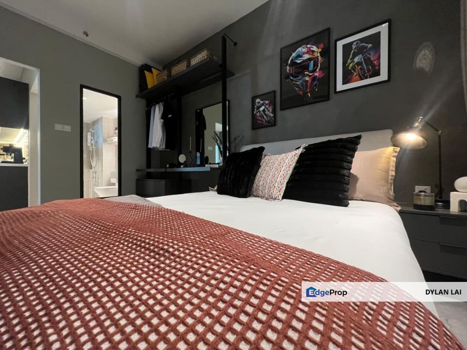 Vybe @ Techzone Cyberjaya Full Furnished Full Renovation and Full Loan for sale completion soon, Selangor, Cyberjaya