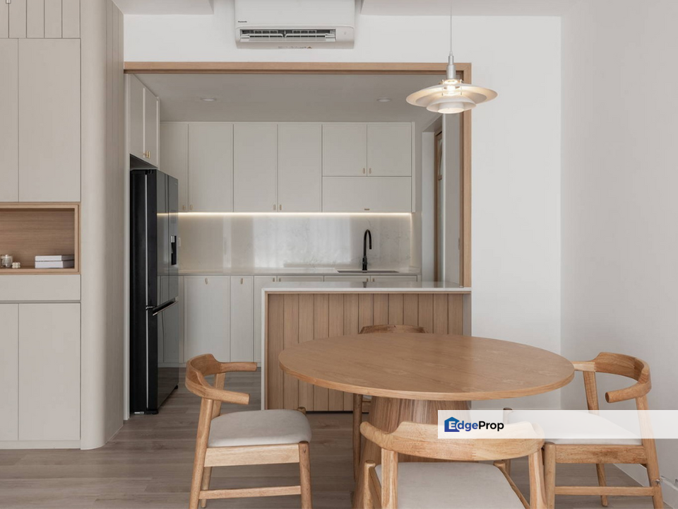 Cristal Serin Residence BELOW MARKET selling Full Furnished Full Loan available, Selangor, Cyberjaya