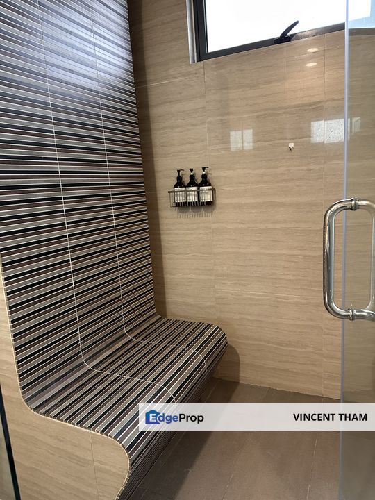 Ara Damansara, Freehold Fully Furnished Condominium for Sale - Building connected to the Ara Damansara Station, providing excellent connectivity., Selangor, Ara Damansara