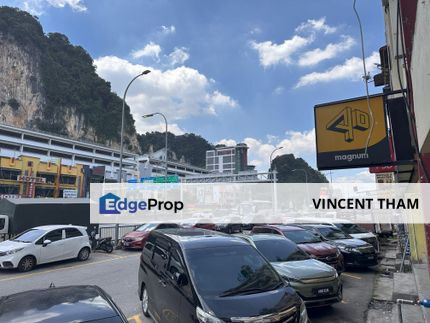 Office at Taman Sri Batu Caves, facing Jln Lingkaran Tengah for Sale., Selangor, Batu Caves 