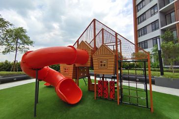 Amber Residence @ twentyfive.7